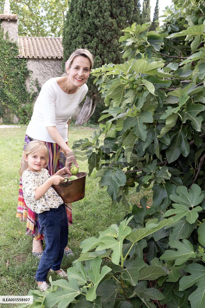 Exclusive - Prince Jean d’Orleans And Family Photo Session - France