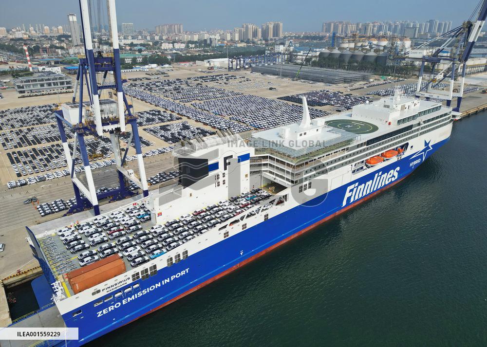 The Petrol-electric Hybrid High-end Passenger Roller Ship