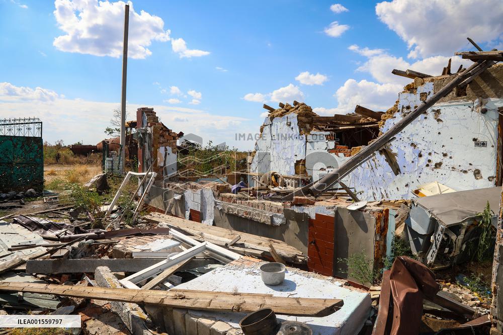 Blahodatne and Partyzanske villages in Mykolaiv Region