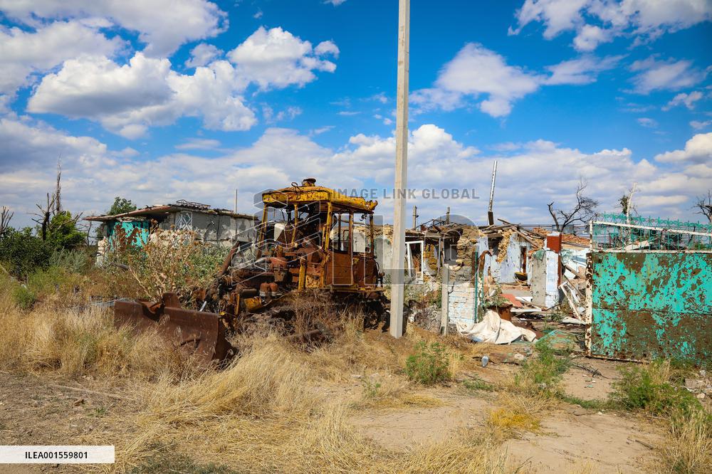 Blahodatne and Partyzanske villages in Mykolaiv Region