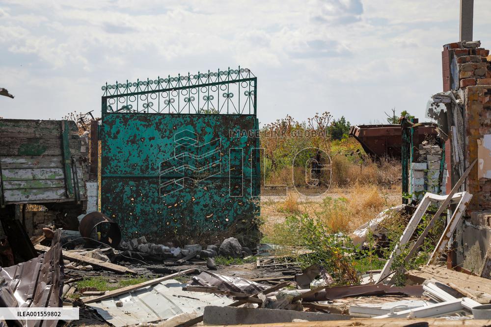 Blahodatne and Partyzanske villages in Mykolaiv Region
