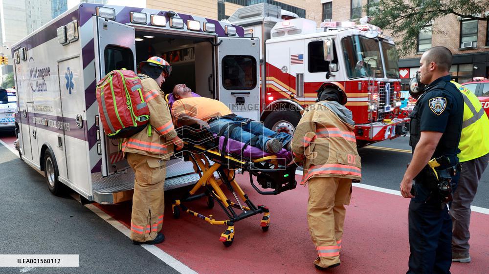 Crane Catches Fire, Collapses In Manhattan's Hudson Yards - NY