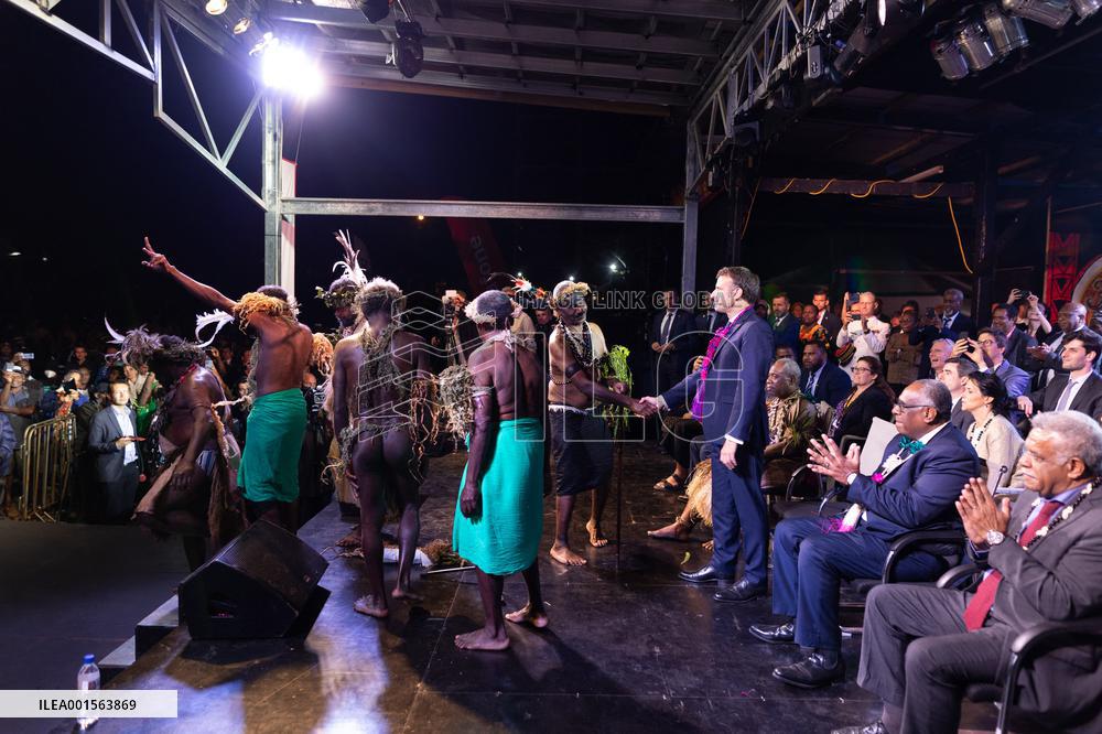 Macron at the Melanesian art Festival - Vanuatu