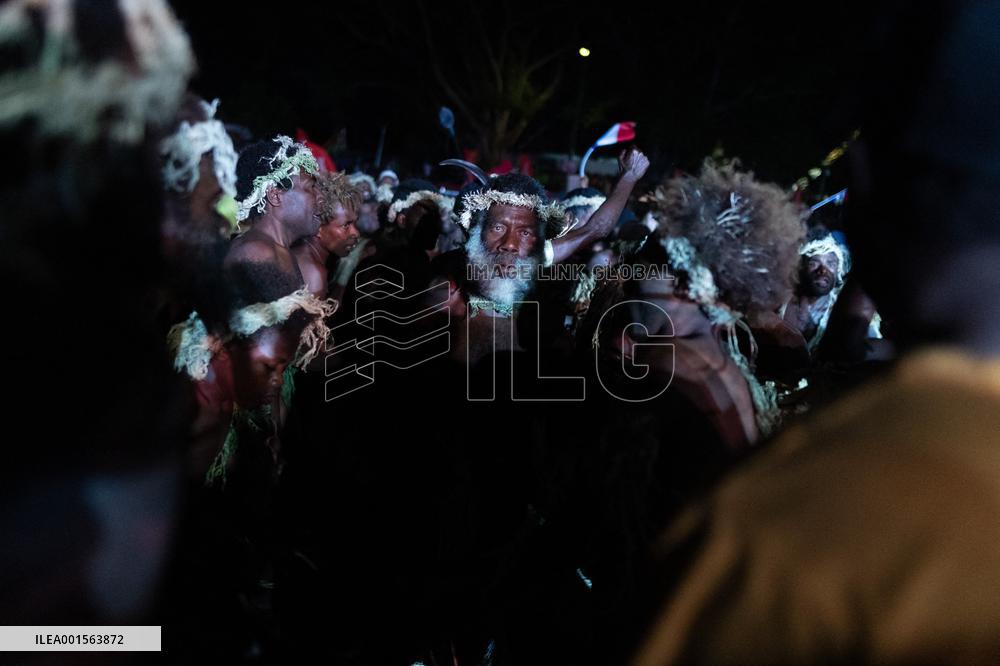 Macron at the Melanesian art Festival - Vanuatu