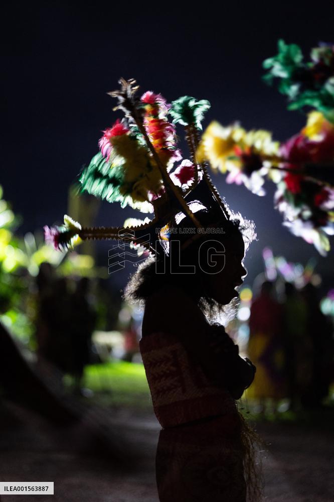 Macron at the Melanesian art Festival - Vanuatu