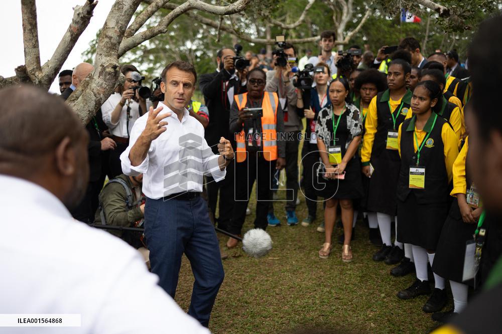 Macron Visits The Varirata National Park Forest - Papua New Guinea