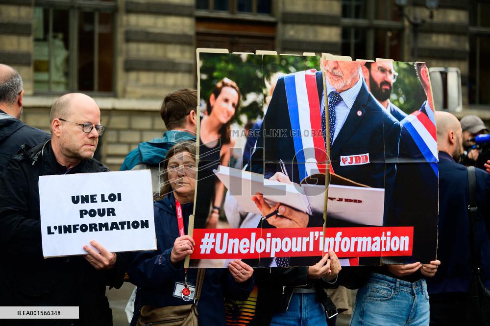 Newspaper JDD's 5th Week Strike - Paris