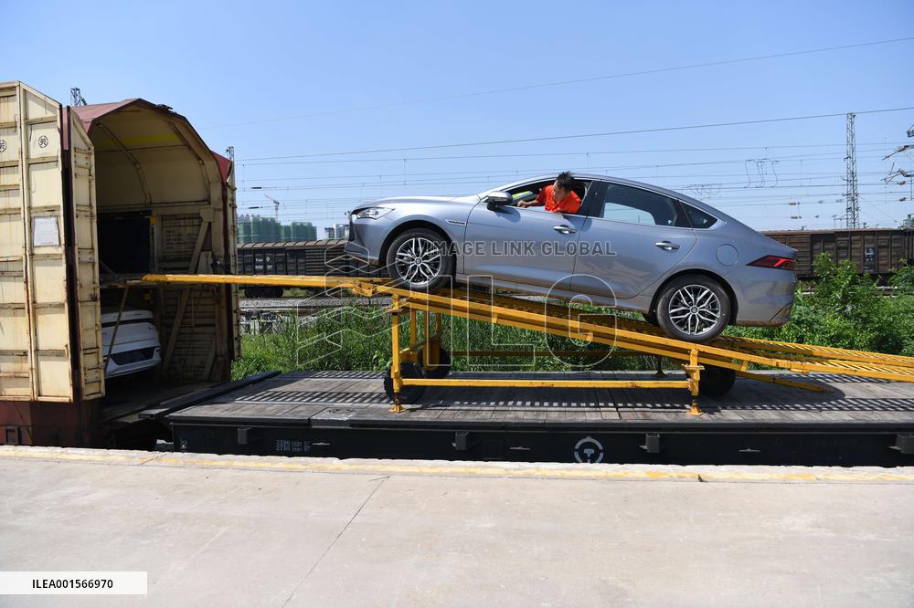 CHINA-YANGTZE RIVER ECONOMIC BELT-NEV-CLUSTER (CN)