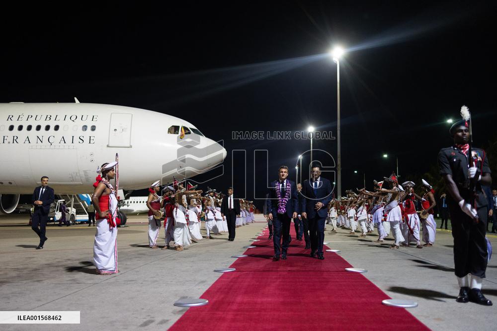 Emmanuel Macron meets Sri Lanka president - Colombo