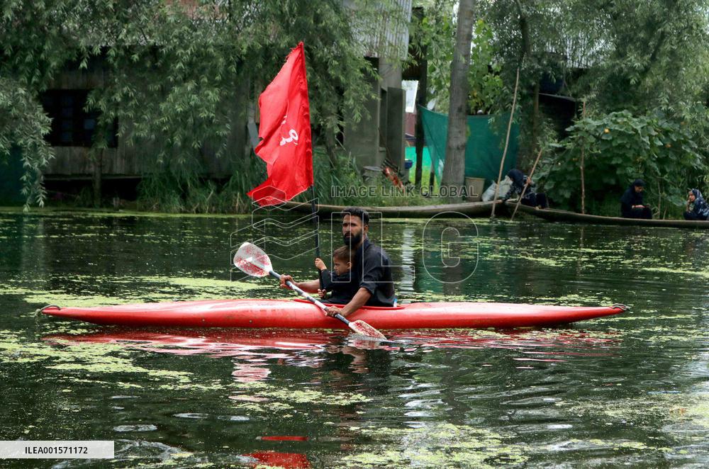 Muharram Procession In Boats - Kashmir