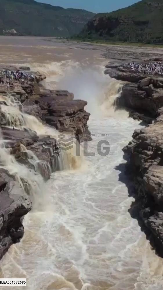 Breathtaking scenery of Hukou Waterfall on Yellow River