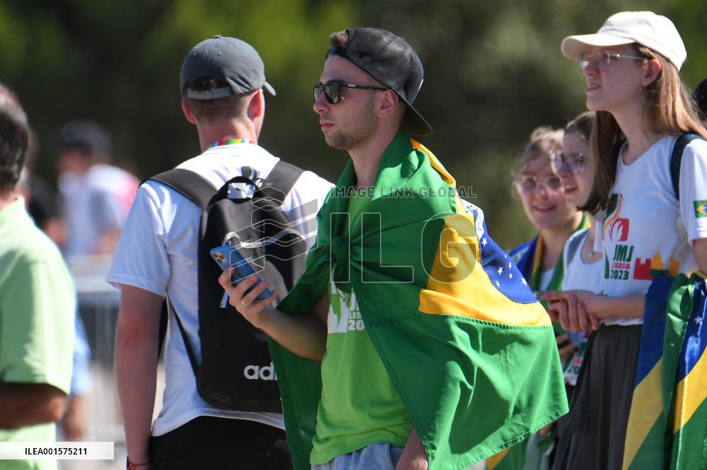 Youngsters Gather Ahead Of World Youth Day - Fatima