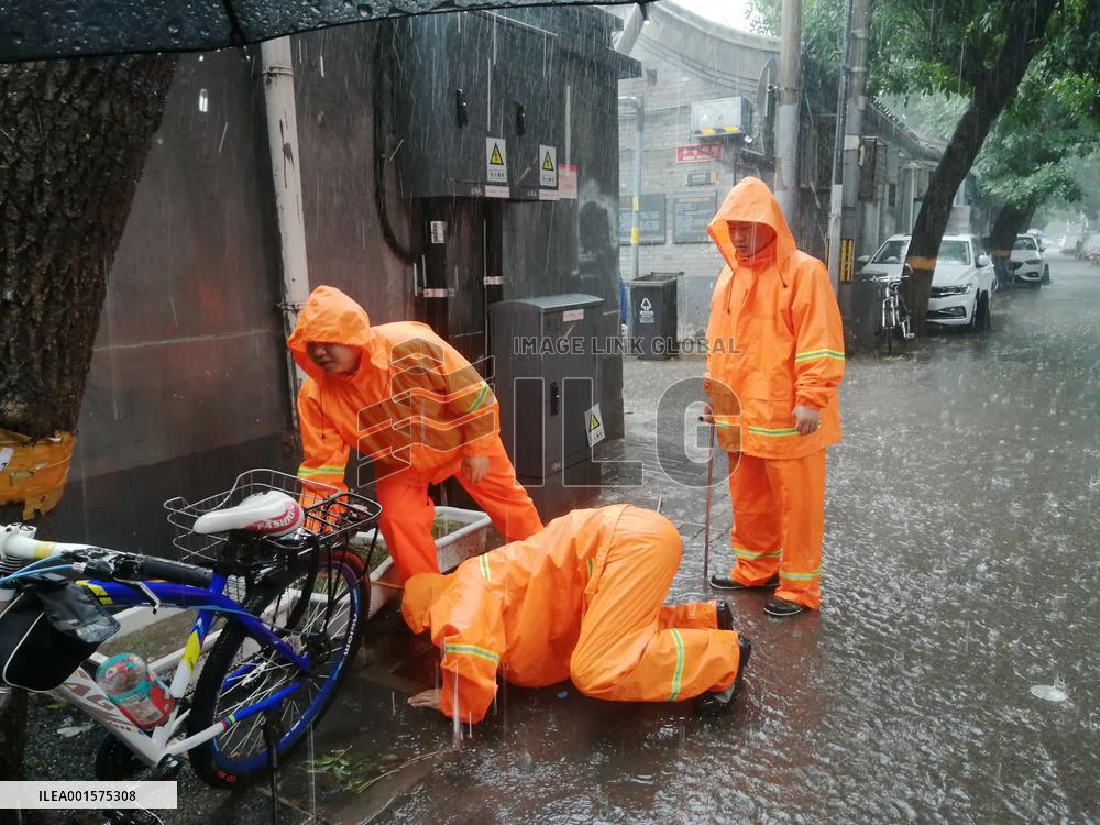 Beijing Issued Red Alert For Floods