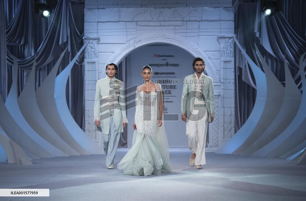 INDIA-NEW DELHI-FASHION SHOW-FDCI INDIA COUTURE WEEK