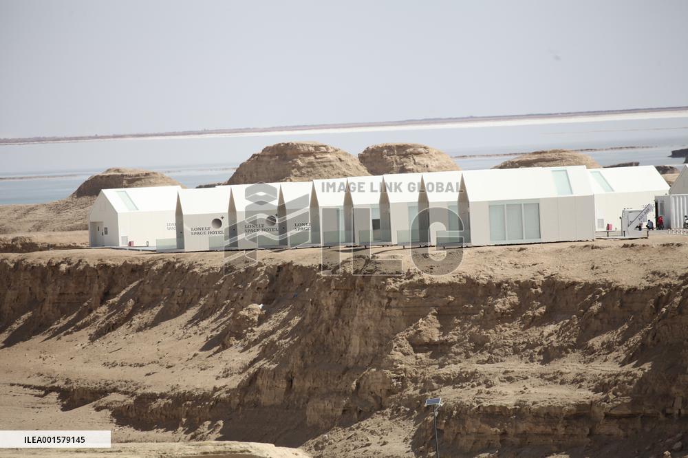 China Only Five-star Luxury Hotel Built on The Gobi Yadan Landform