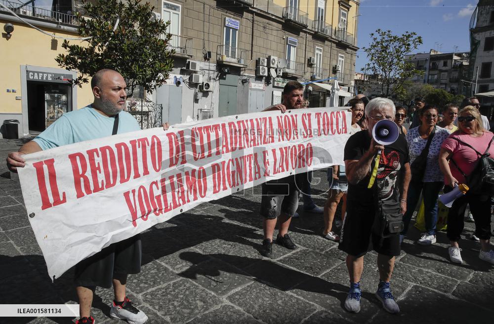 Citizen Income Revocation Protest - Naples