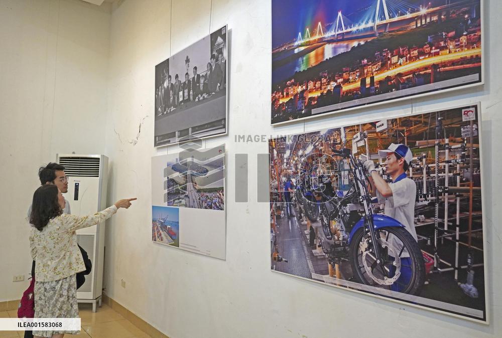 Photo exhibition on Japan-Vietnam ties