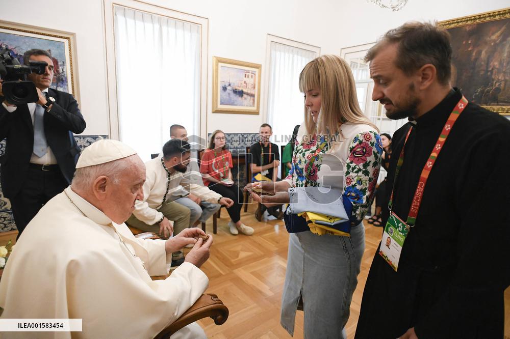 Pope Francis Meets A Group Of Ukrainian Students - Lisbon