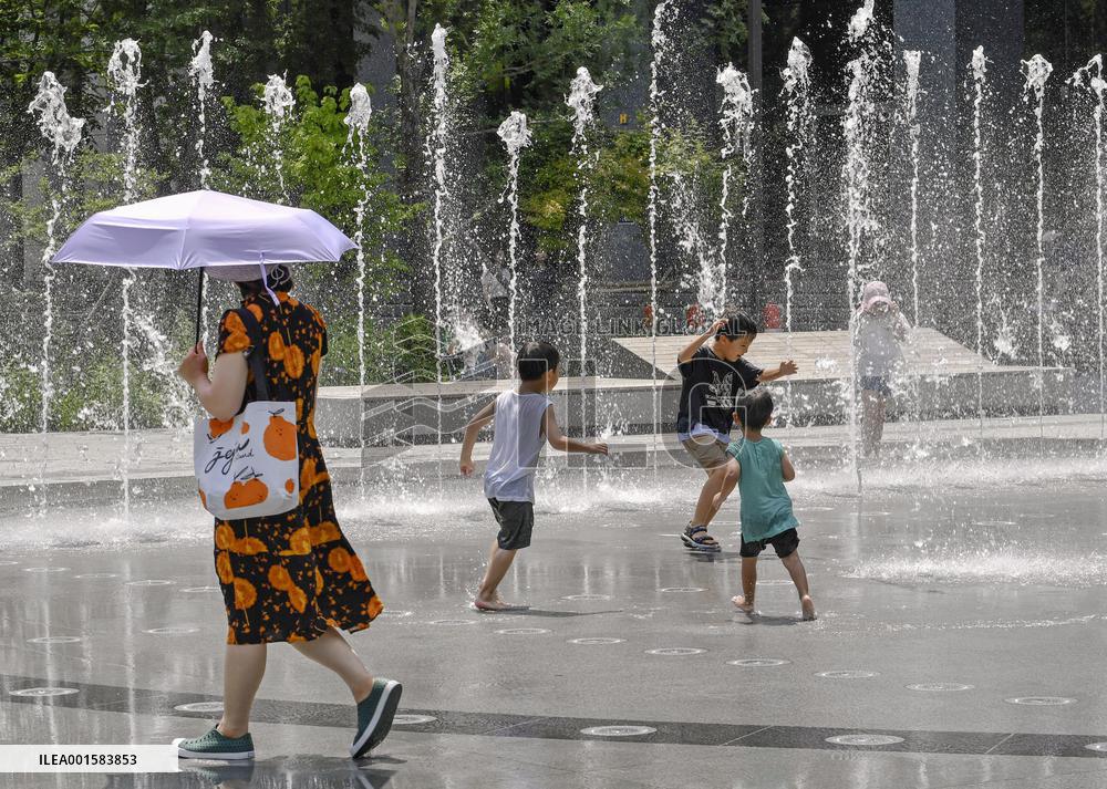 Summer heat in S. Korea