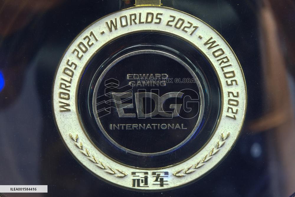 A Luckin EDG E-sports Themed Store in Shanghai