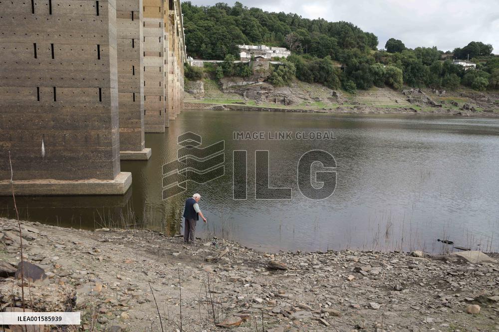 Three Municipalities Impose Water Restrictions In Galicia - Spain
