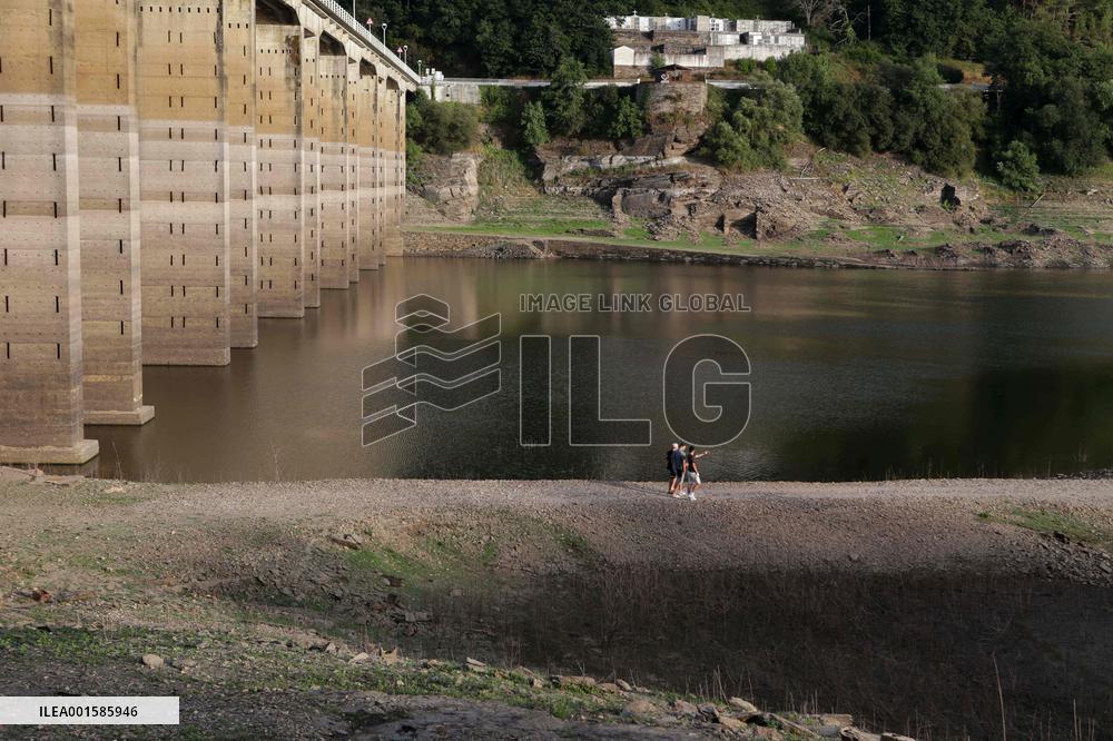 Three Municipalities Impose Water Restrictions In Galicia - Spain