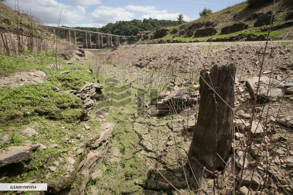 Three Municipalities Impose Water Restrictions In Galicia - Spain