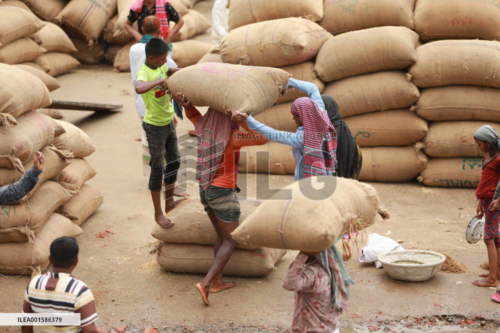 Unloading Rice - Bangladesh