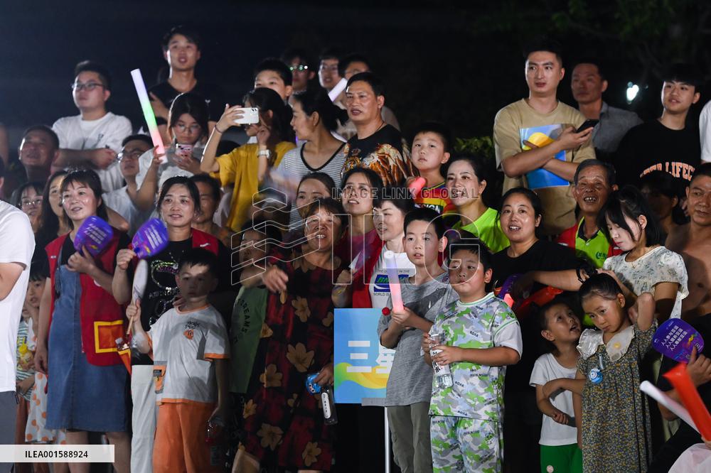(SP)CHINA-HANGZHOU-BASKETBALL-LIFESTYLE (CN)