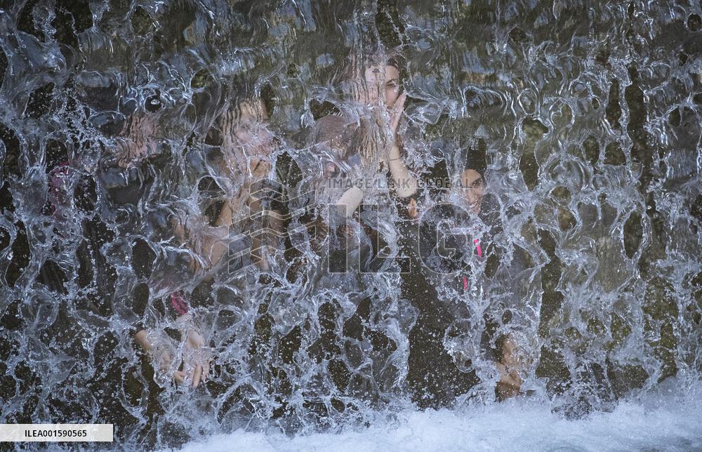 ISRAEL-BEIT SHE'AN-NATIONAL PARK-HOT WEATHER