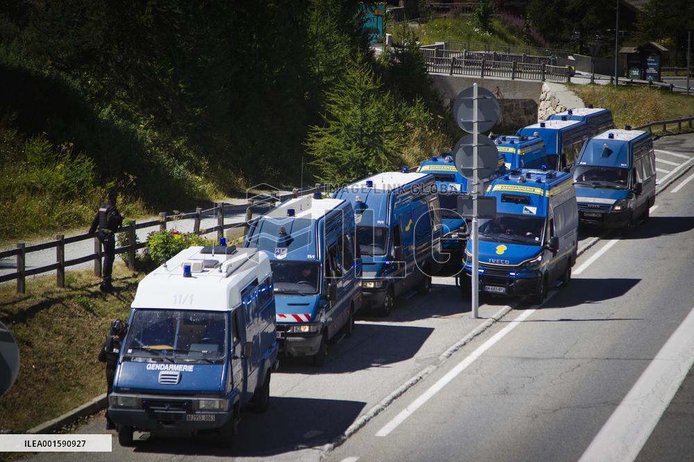 Pro-Migrant No Border Activists Camping Franco-Italian Border