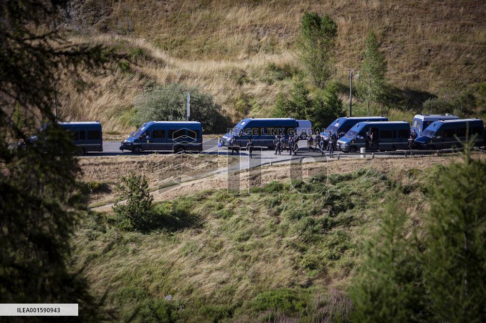 Pro-Migrant No Border Activists Camping Franco-Italian Border