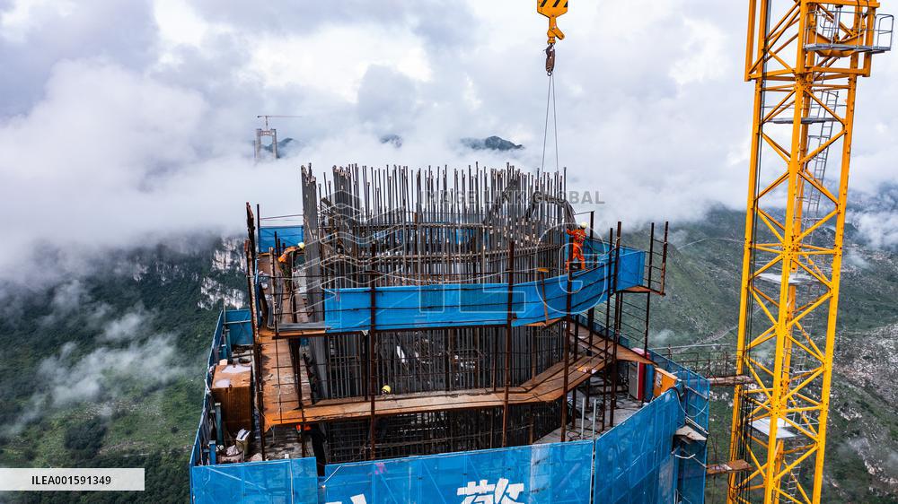 CHINA-GUIZHOU-HUAJIANG GRAND CANYON BRIDGE-CONSTRUCTION (CN)