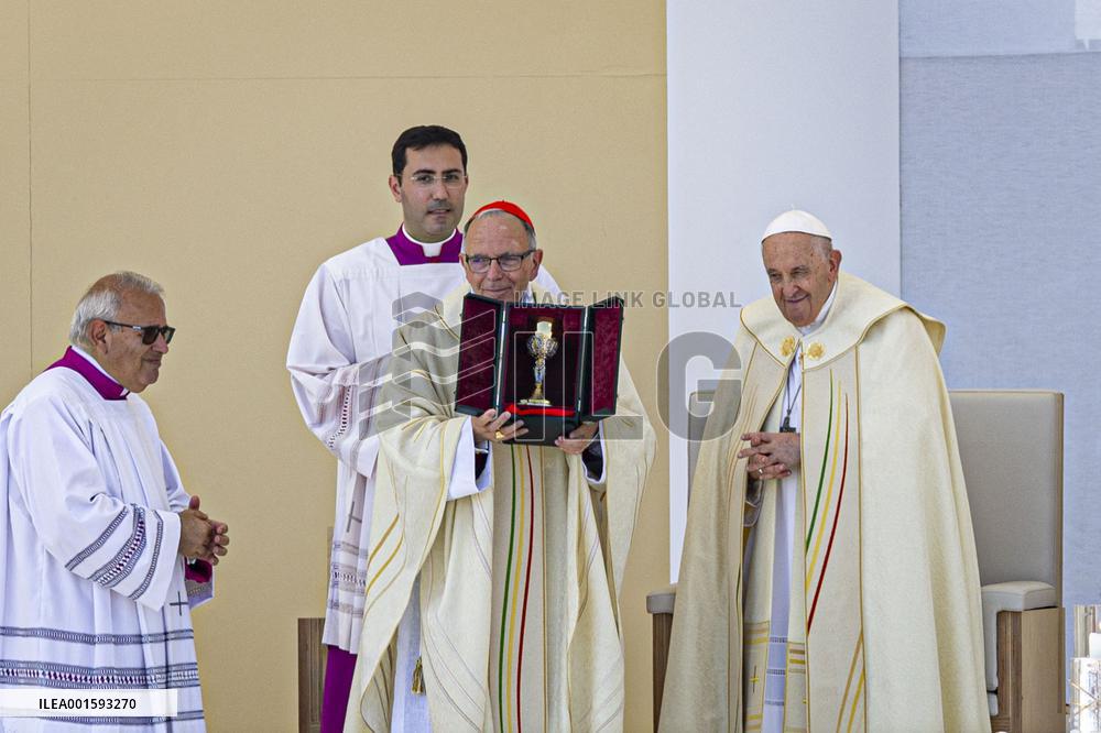 Pope Francis Leads Farewell Mass - Lisbon