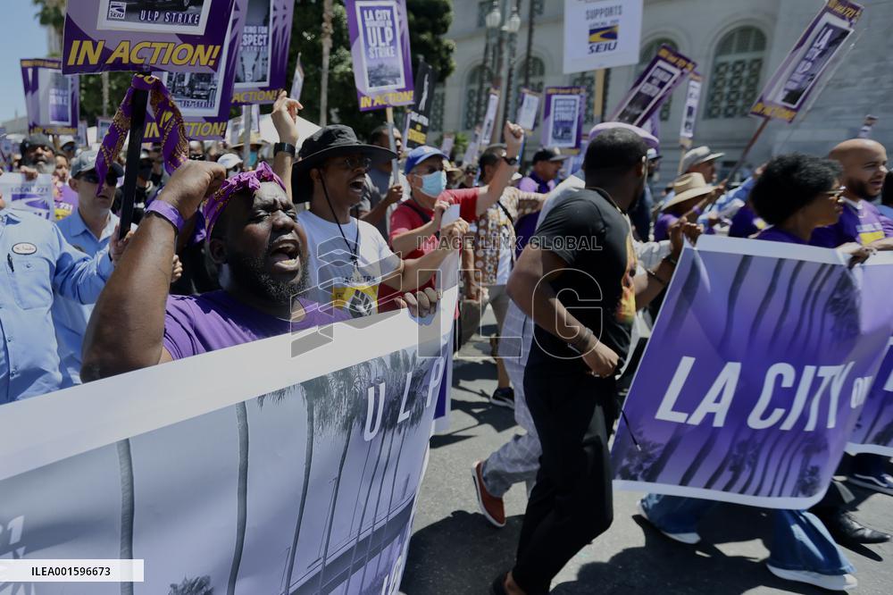 U.S.-LOS ANGELES-CITY WORKERS-STRIKE