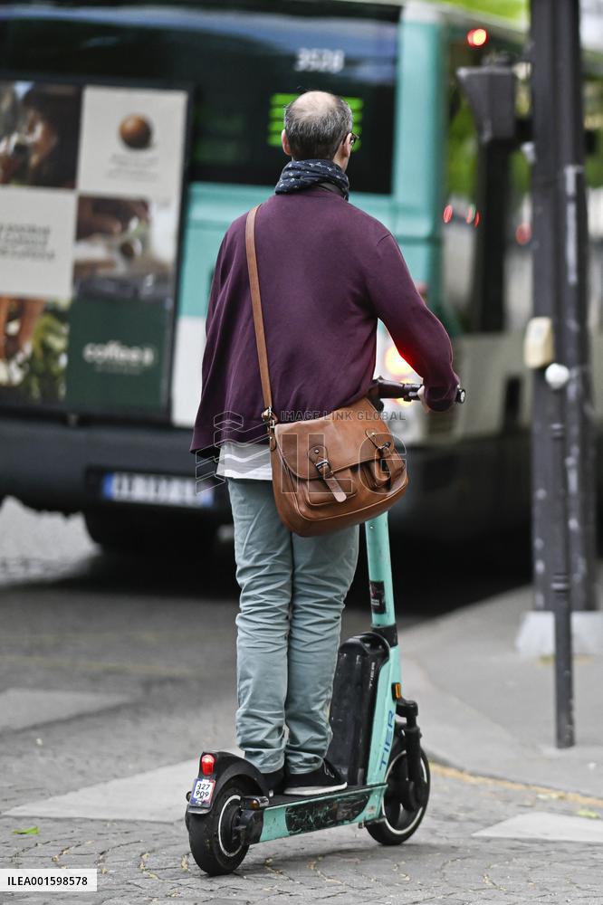 End Of Self-Service Scooters In Paris From September 1