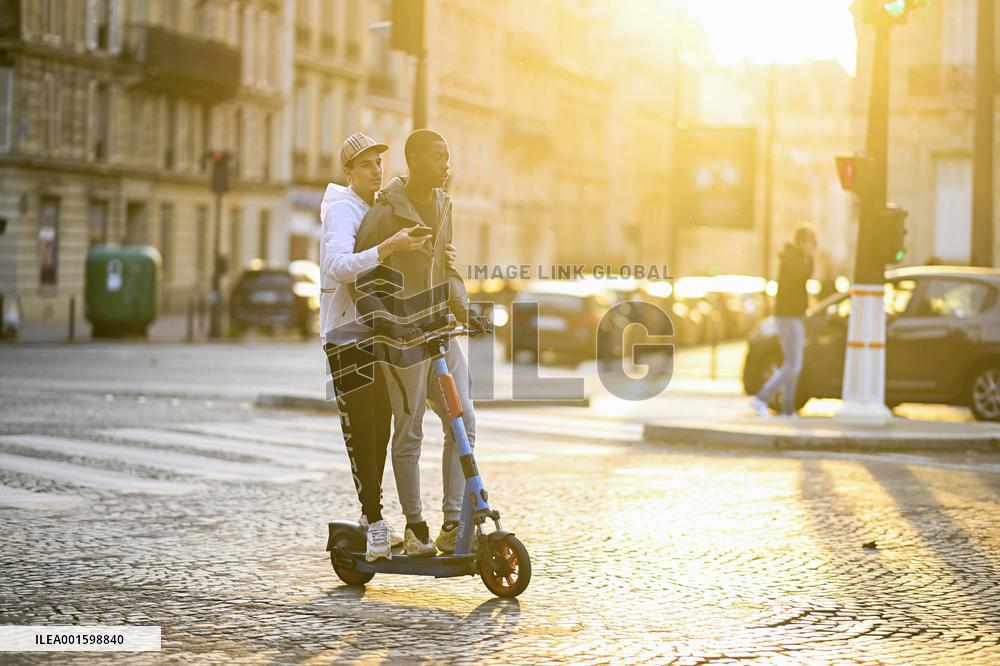 End Of Self-Service Scooters In Paris From September 1
