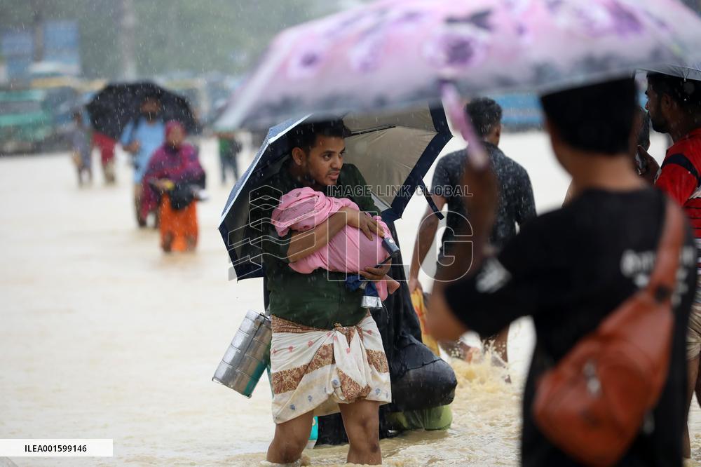 BANGLADESH-CHATTOGRAM-FLOODS