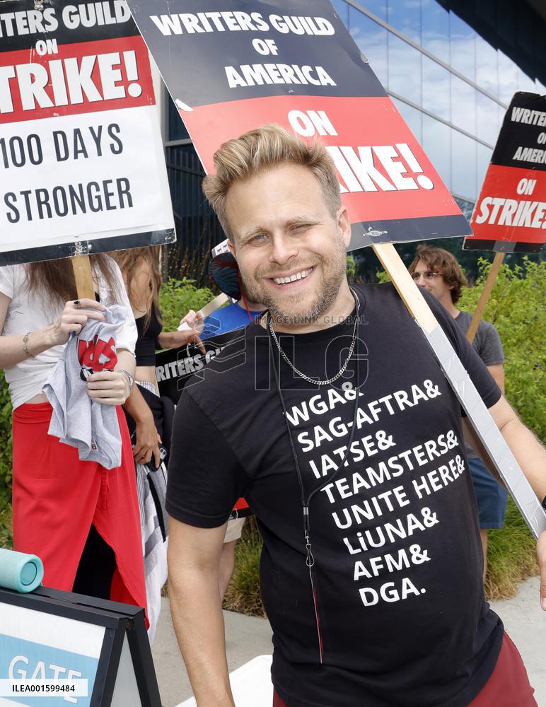 WGA100 Days Strike - LA