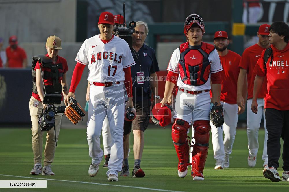 Baseball: Giants vs. Angels
