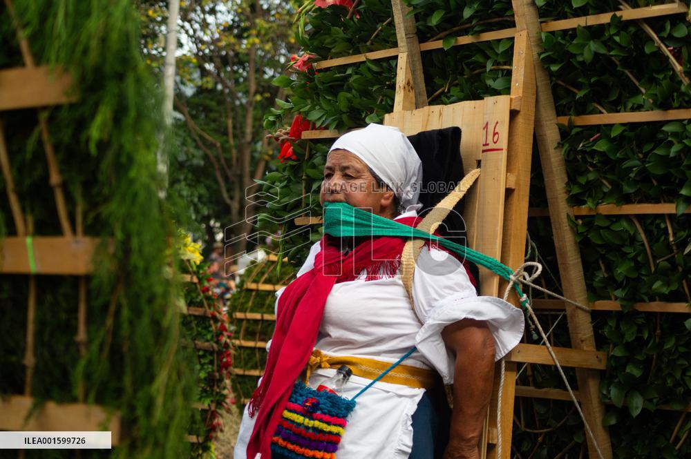 Medellin 'Feria de las Flores' - Silleteros Parade