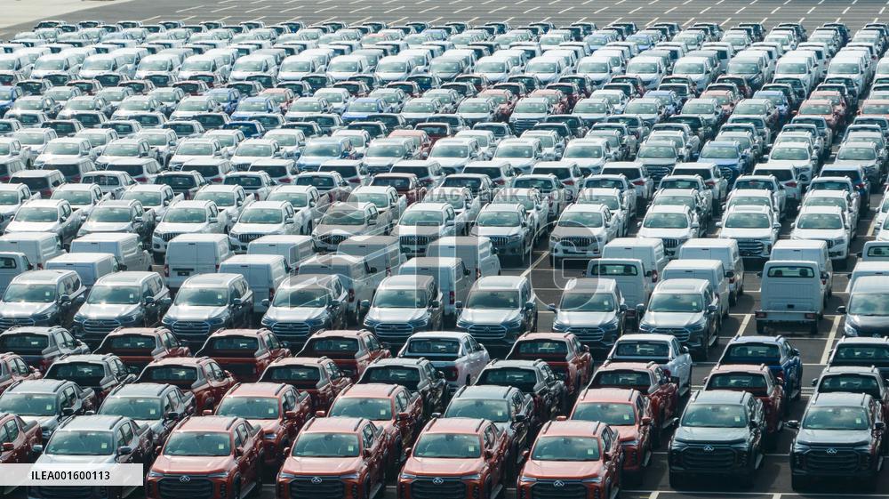 Taicang Port Container Terminal Vehicles Growth in Suzhou, Chi
