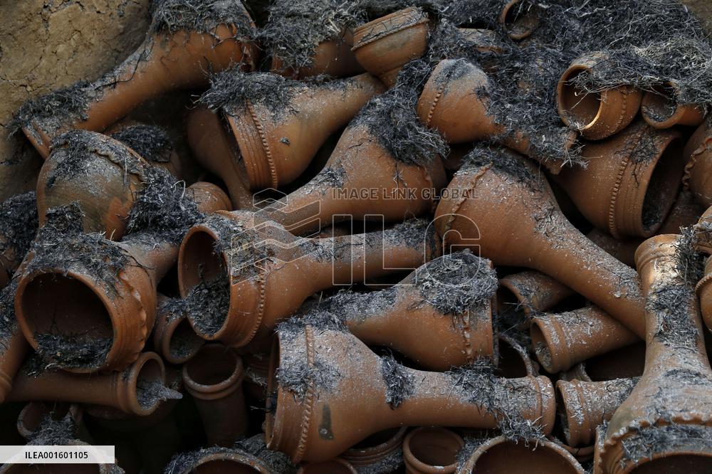 Production Of Clay Musical Drum - Kashimir