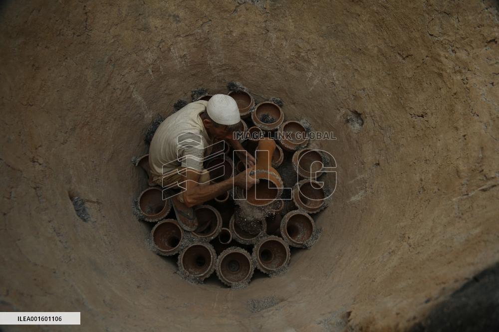 Production Of Clay Musical Drum - Kashimir