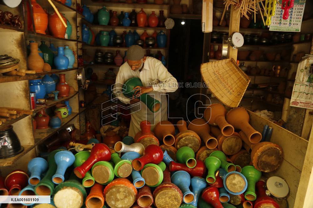 Production Of Clay Musical Drum - Kashimir