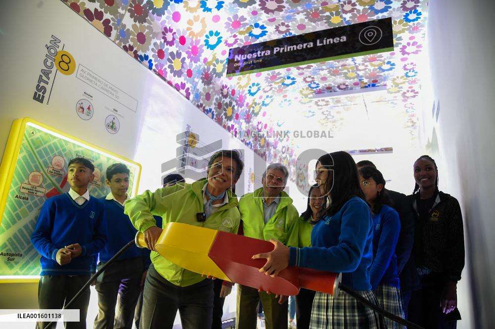 Bogota Inaugurates Bogota's Subway Car as a School of Culture for Public Transport