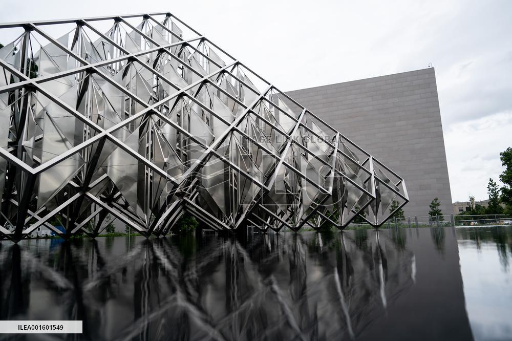 U.S.-WASHINGTON, D.C.-NATIONAL AIR AND SPACE MUSEUM