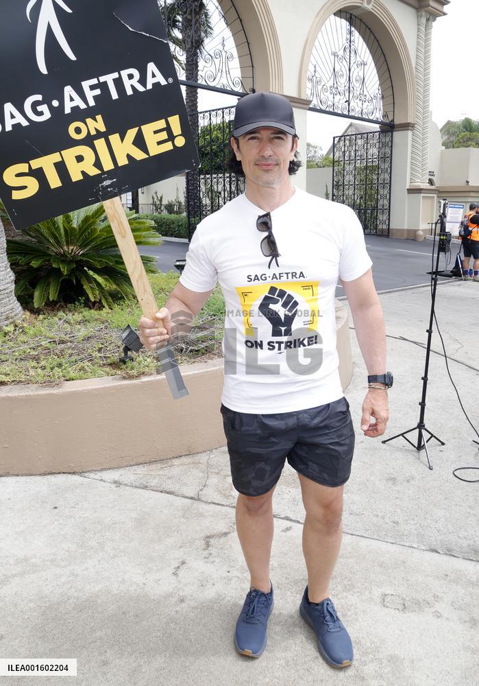 SAG-AFTRA-WGA Picket Line Outside Paramount - LA