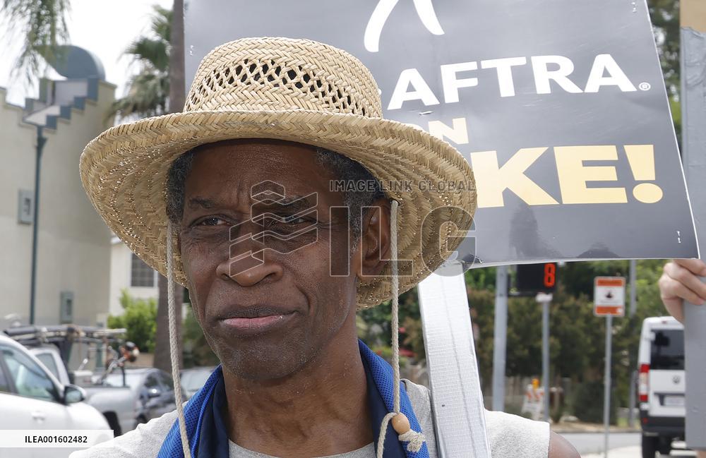 SAG-AFTRA-WGA Picket Line Outside Paramount - LA