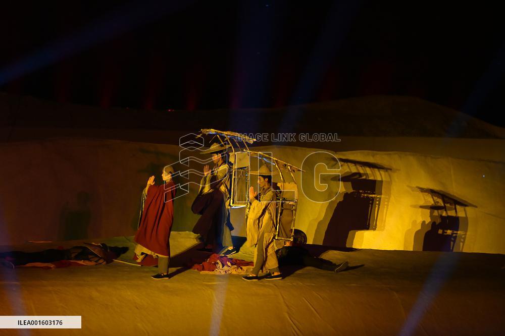 CHINA-GANSU-DUNHUANG-CULTURAL PERFORMANCES-"DUNHUANG SPLENDID CEREMONY" (CN)